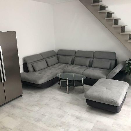 Luxusni Apartman Primo V Centru U Hotelu Thermal Karlovy Vary Kültér fotó