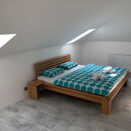 Luxusni Apartman Primo V Centru U Hotelu Thermal Karlovy Vary Kültér fotó