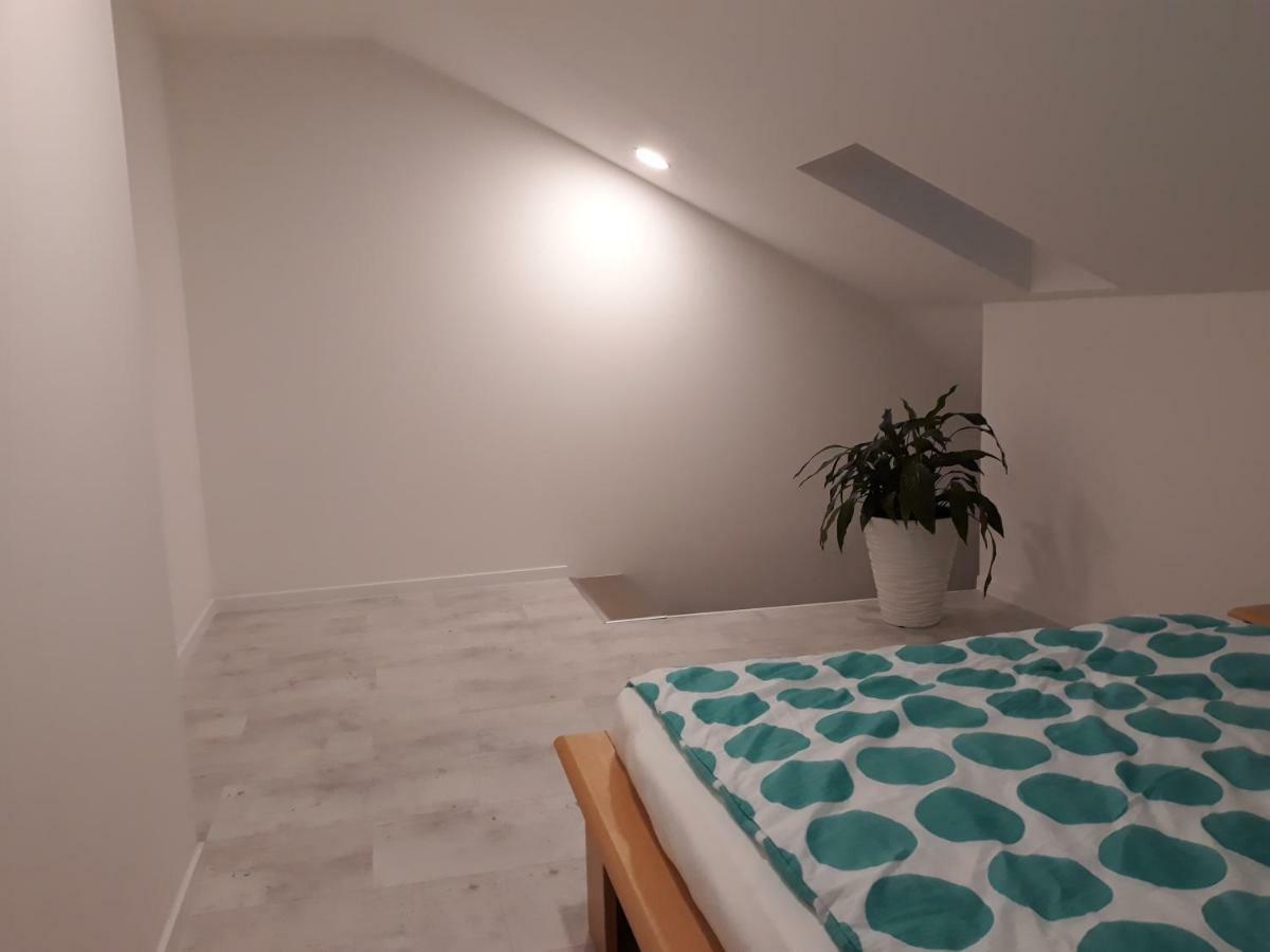 Luxusni Apartman Primo V Centru U Hotelu Thermal Karlovy Vary Kültér fotó